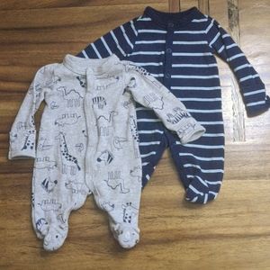 Carter's pre-loved NB 2-pack Pajamas